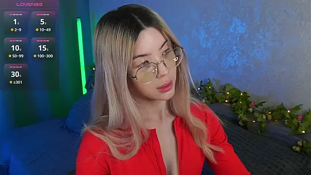 LindaThackerr: απευθείας συνομιλία ΧΧΧ