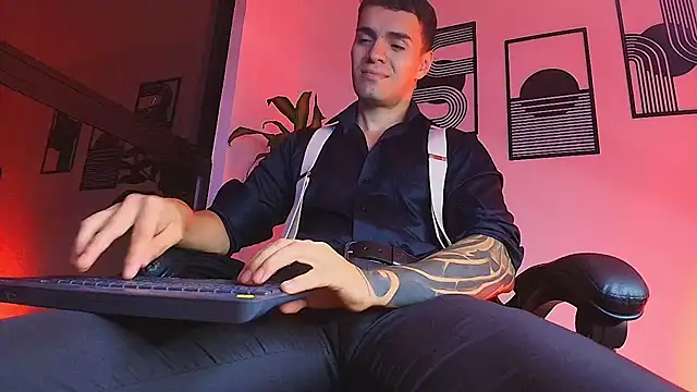 ALPHA_DOMINUS_ Live XXX Chat