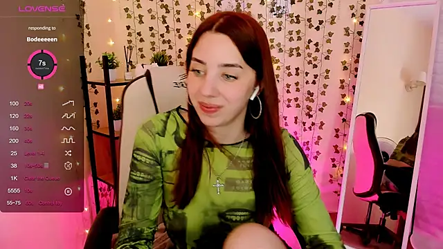 Chat XXX en directo de CharliGrace_
