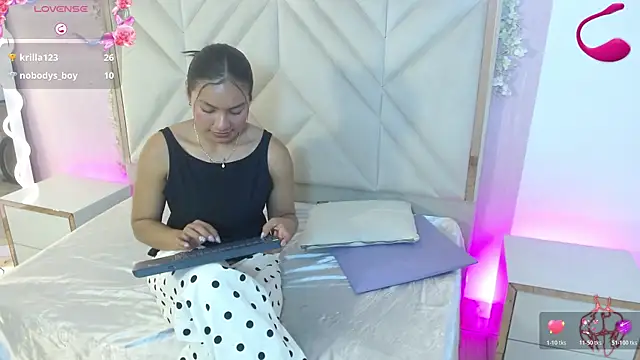 tokio1_tay's Live XXX Chat