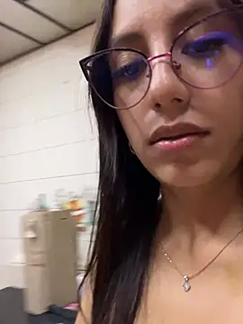Chat +18 de IvyDove ao vivo