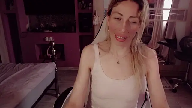 AnnieGOld_ XXX чат на живо