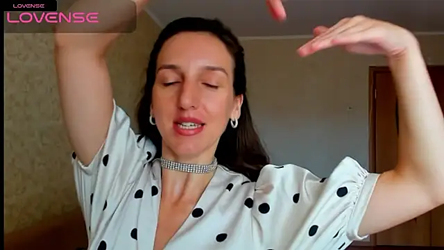 XXX chat uživo modela desired_zzoya