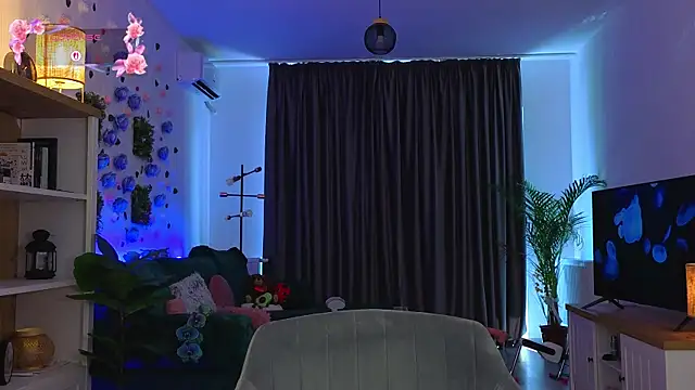 justmeavery élő XXX-chatje