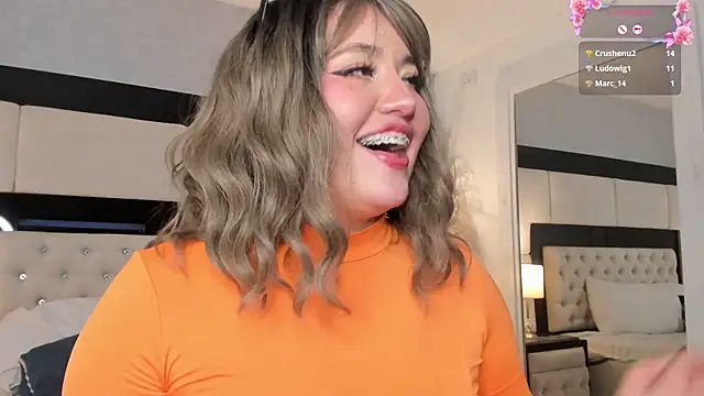 SummerLuna's Live XXX Chat