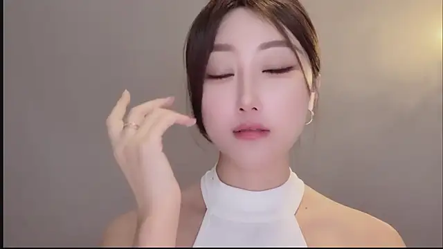 Aner333 即時 XXX 聊天