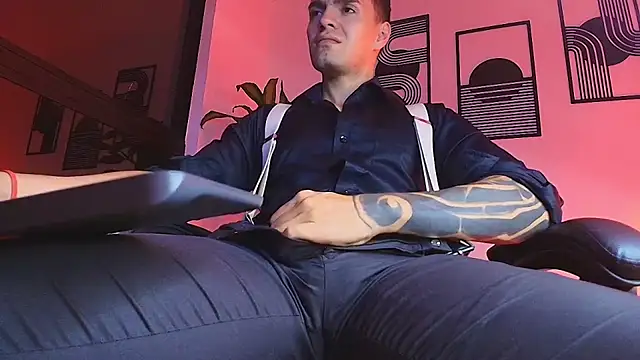 ALPHA_DOMINUS_n Live XXX chat