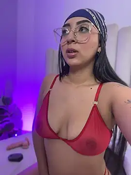 emmi_miller Chat XXX in diretta
