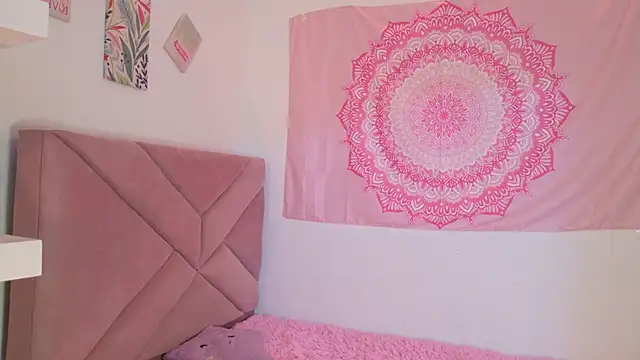 eva_sin18 Adlı Modelin Canlı XXX Sohbeti