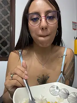 Chat XXX ao vivo de IvyDove