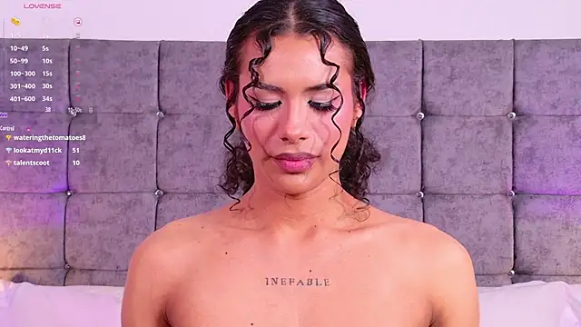 LiaDuquette Chat XXX live