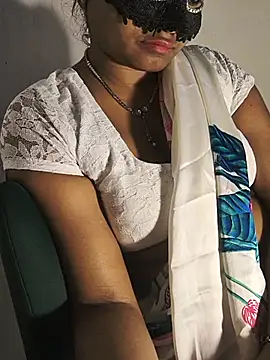 Chat +18 de DIRTYSECRET_QUEEN_07 ao vivo
