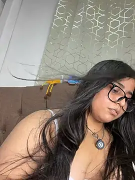 Chat XXX en directo de virginbrunette99