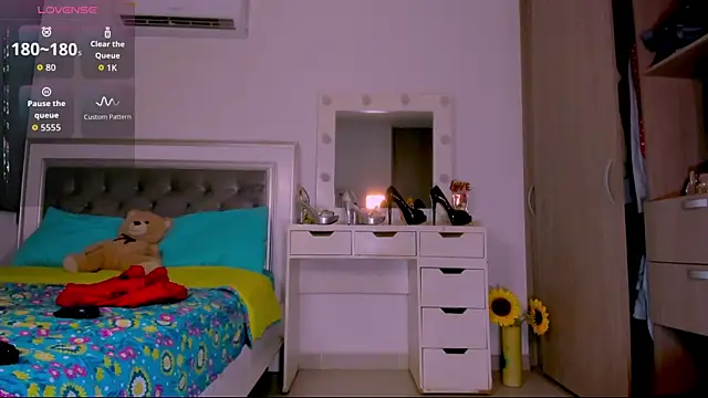 sharonDulce Chat XXX live