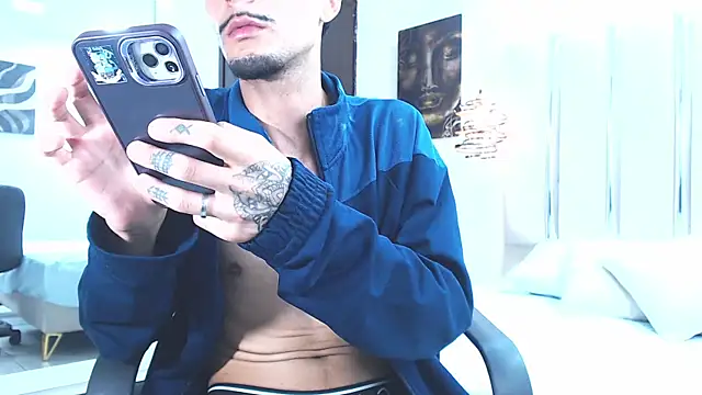 IzanDupond Live XXX Chat