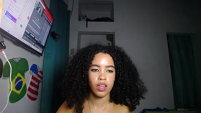 Chat XXX en directo de Little_Bunnies_24KM