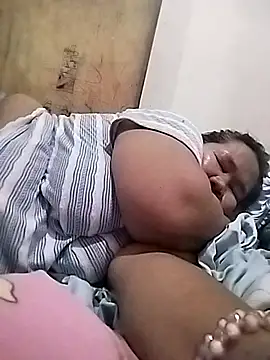 Chat XXX ao vivo de Hotsexymomcams4u