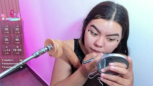 klhoe_boobs Chat XXX in diretta