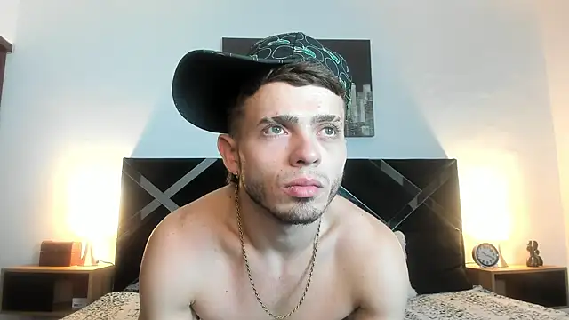 Chat XXX Live Zeus_damian21