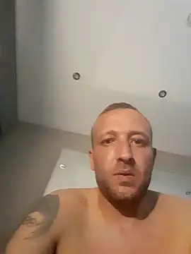 Tony88hgh Show in webcam