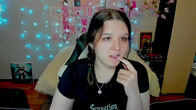 Kate_Acid Chat XXX in diretta