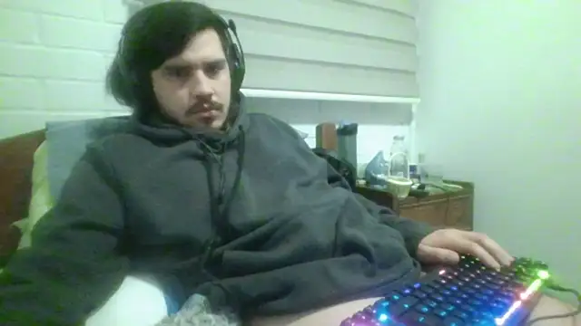 hung_weeb Chat XXX in diretta