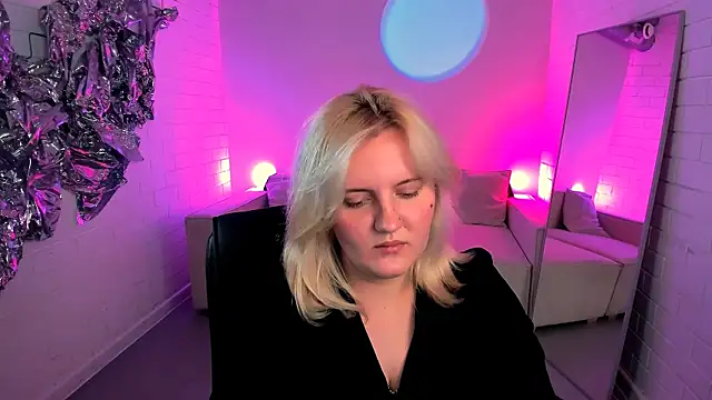 KathyBriggs' Live XXX Chat