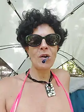 Chat +18 de LightedWoman ao vivo