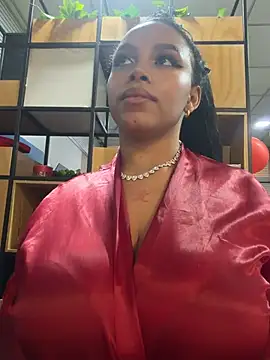 MadeleineSanez Chat XXX live