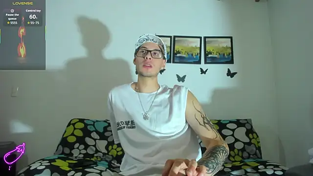 Vlad__night Adlı Modelin Canlı XXX Sohbeti