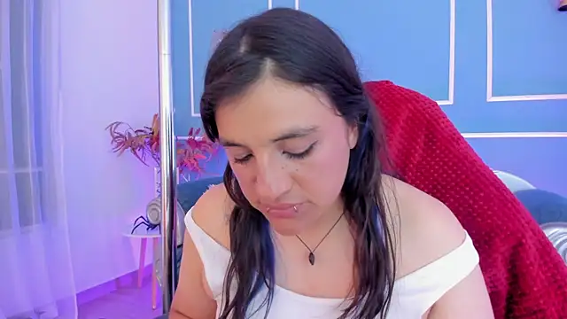 Chat XXX en directo de TaraTaylorr