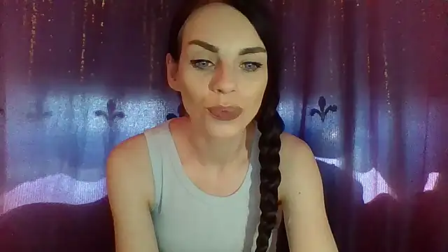 Chat +18 de CassieSensual ao vivo