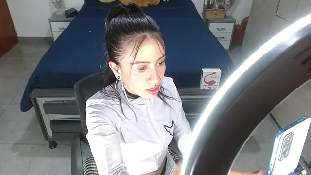 samantha_shines' Live XXX Chat