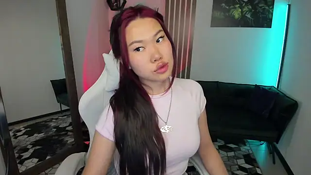 LunaPurrr Chat XXX in diretta
