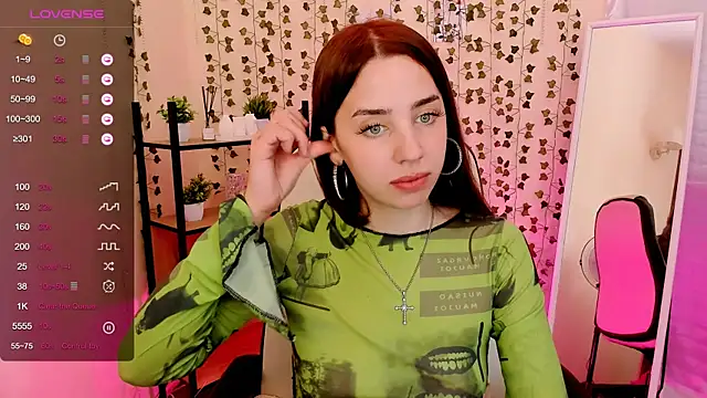 Chat XXX ao vivo de CharliGrace_