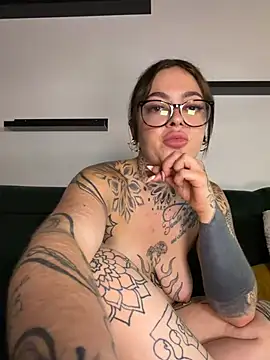 Chatroom XXX en direct de emmifly