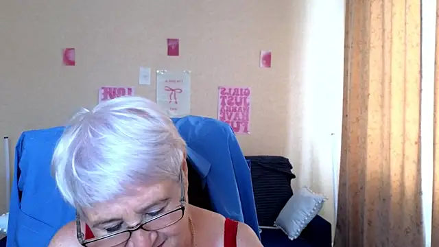 צ'אט XXX בשידור חי של Sandra_Snowflake