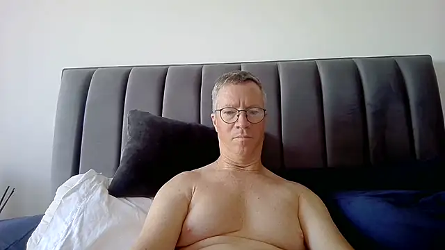 SinfulPulse69 Adlı Modelin Canlı XXX Sohbeti