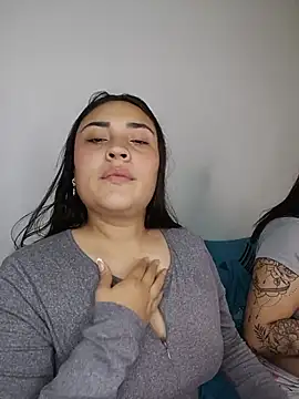 Chatroom XXX en direct de -brendda-