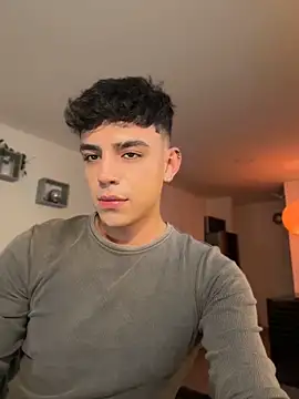 aronnhidden Live XXX-chat