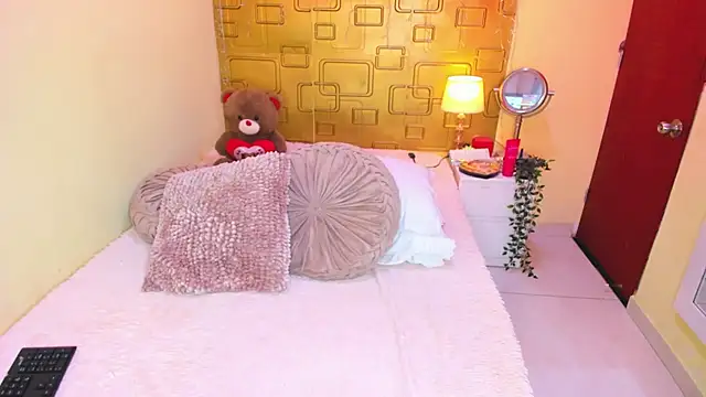 Chatroom XXX en direct de Julia_Haye