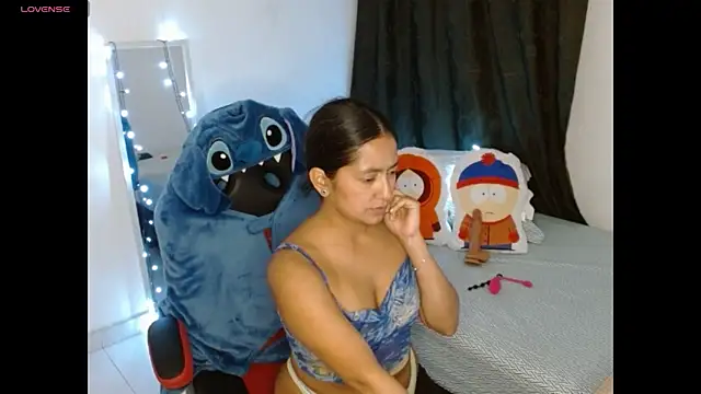 XXX chat uživo modela NovahPerotti