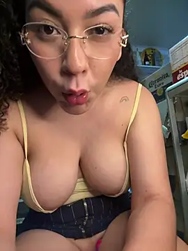 VictoriaaRose Chat XXX in diretta