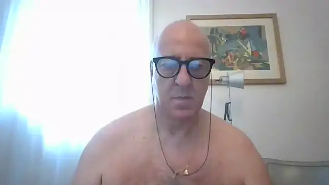 ANONIMO7735 Chat XXX in diretta