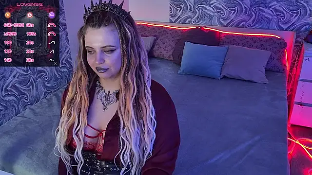 Miss_Maya_Mils Chat XXX in diretta