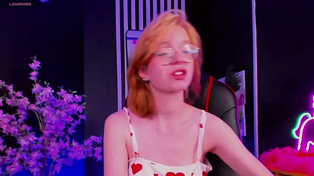 FoxxyyPolly Chat XXX live