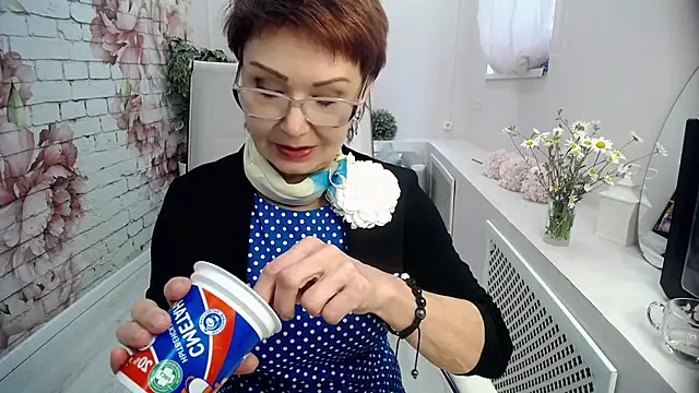 Cutie_Asya: απευθείας συνομιλία ΧΧΧ
