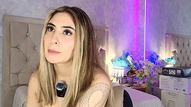 nini_love01 Chat XXX in diretta