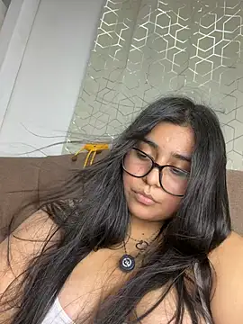 Chat XXX ao vivo de virginbrunette99