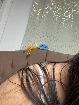 Chat XXX Live virginbrunette99